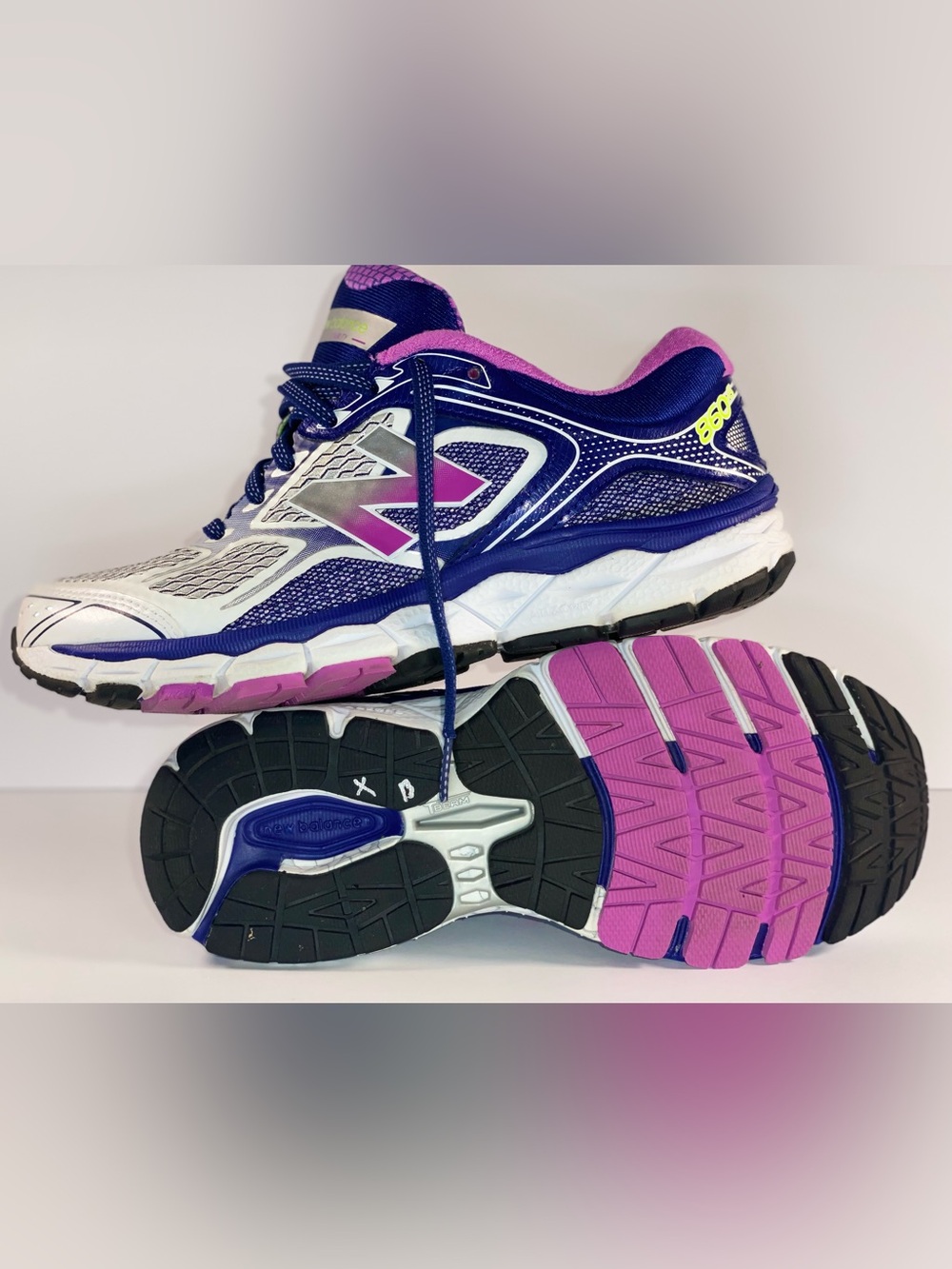 New Balance Women's Navy Blue and Pink Athletic Running Shoes